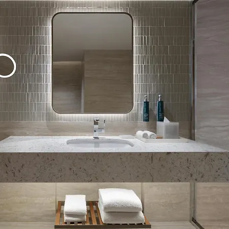 Doubletree By Hilton Macka 4*