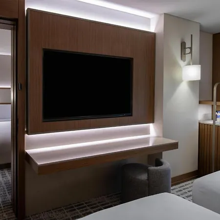 Doubletree By Hilton Macka Otel