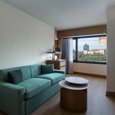 Doubletree By Hilton Macka Otel
