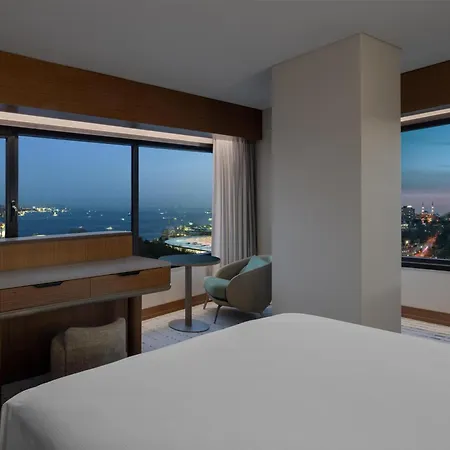 Otel Doubletree By Hilton Macka 4*