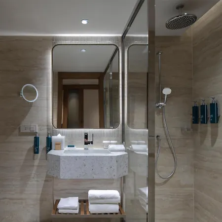 Otel Doubletree By Hilton Macka 4*