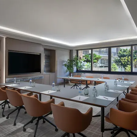 Doubletree By Hilton Macka